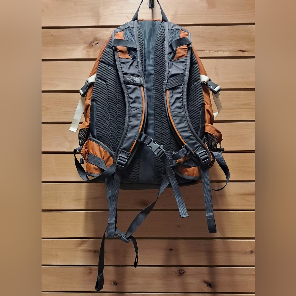 The North Face Borealis Backpack - Picture 2 of 4